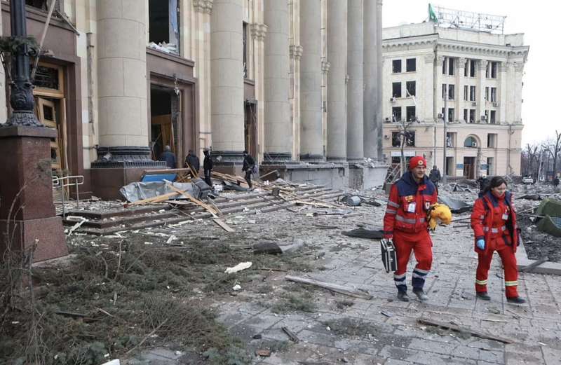 missile sul palazzo del governo di kharkiv 4