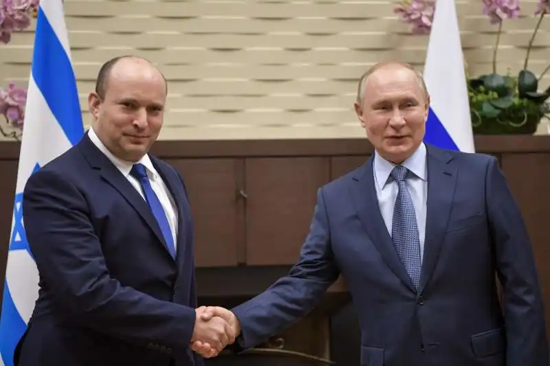 NAFTALI BENNETT VLADIMIR PUTIN  