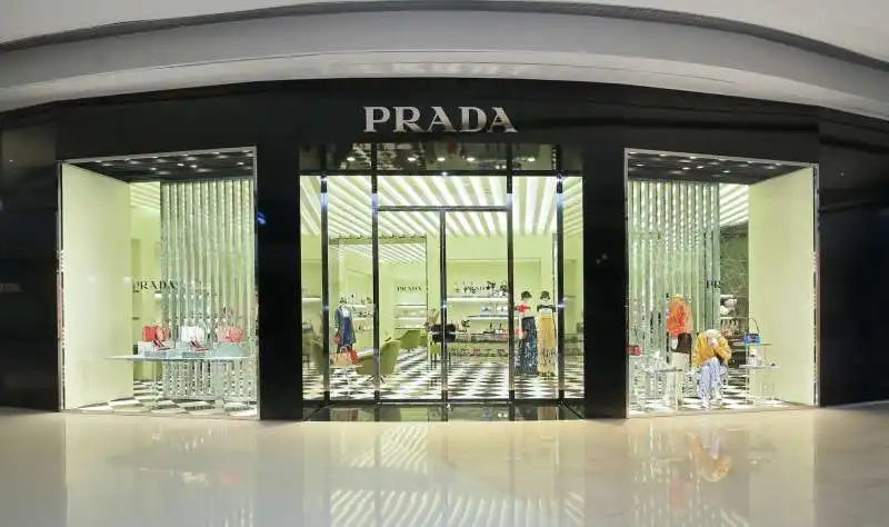 negozio prada 