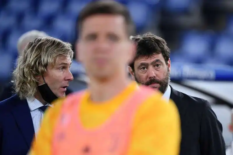 PAVEL NEDVED E ANDREA AGNELLI DIETRO SZCZESNY