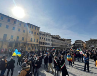 piazza per la pace a firenze