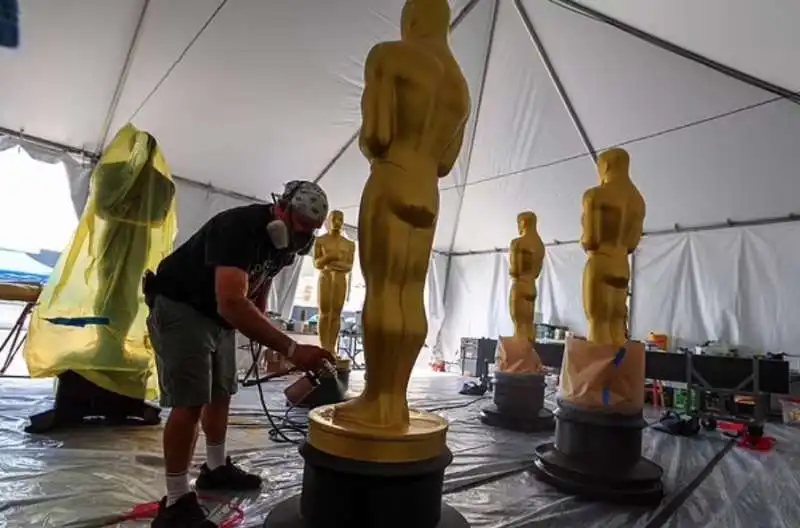 preparativi al dolby theatre per la cerimonia degli oscar  