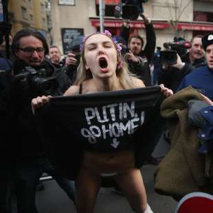 putin go home femen 2