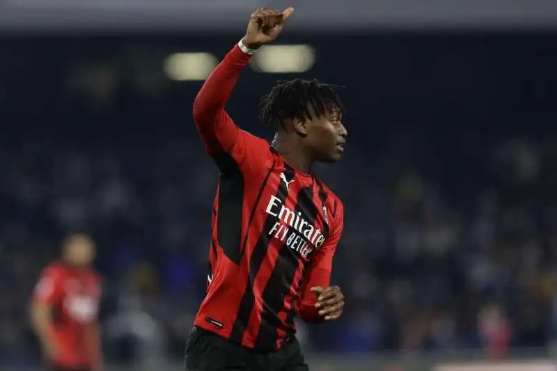 rafael leao del milan 15