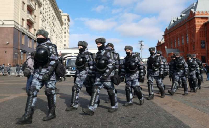 repressione in russia delle proteste contro la guerra 12