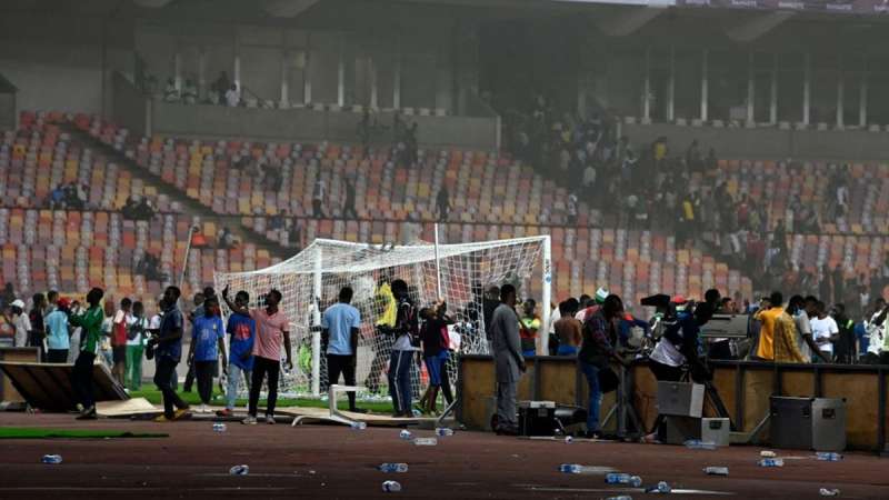 scontri allo stadio durante nigeria ghana