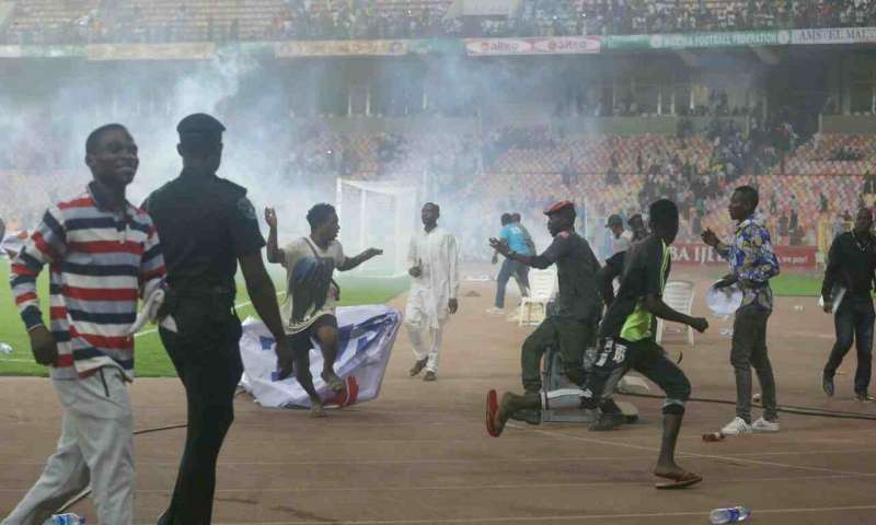 scontri allo stadio durante nigeria ghana