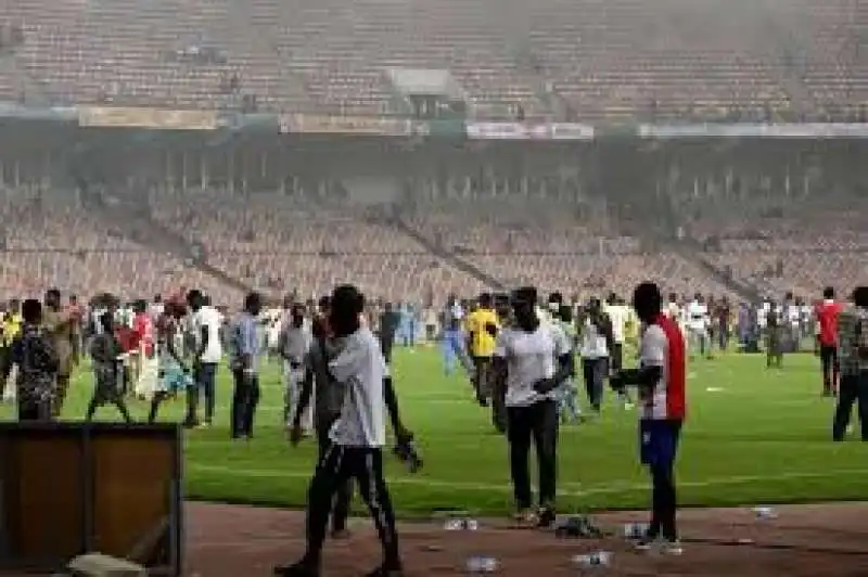 scontri allo stadio durante nigeria ghana 