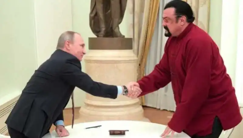 STEVEN SEAGAL VLADIMIR PUTIN 