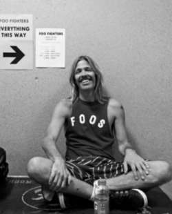 taylor hawkins 2