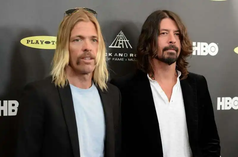  taylor hawkins dave grohl