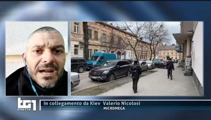 valerio nicolosi in collegamento da kiev per la rai 3