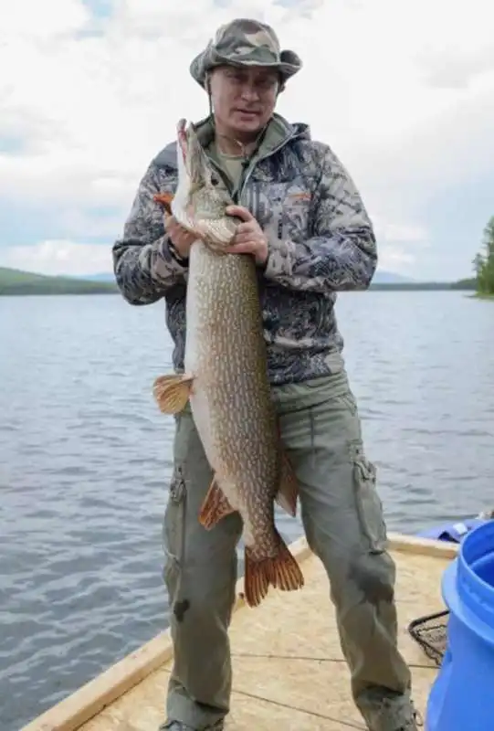 vladimir putin a pesca in siberia 2 