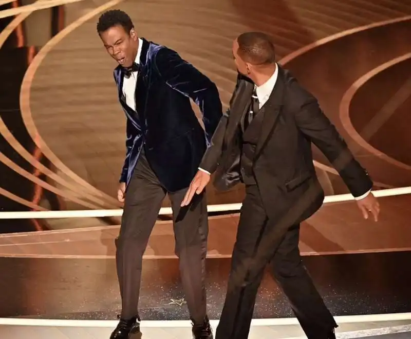 will smith schiaffeggia chris rock agli oscar   2