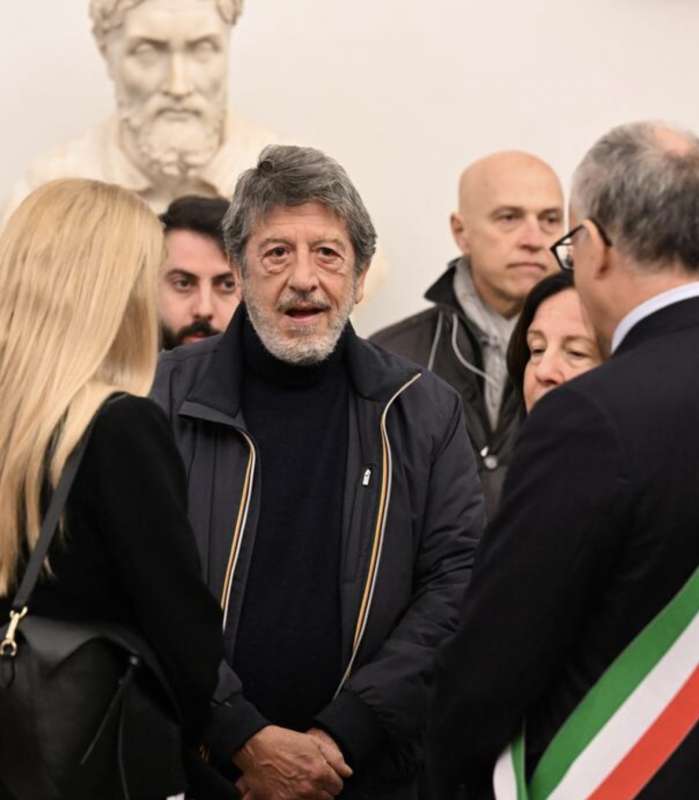 andrea purgatori alla camera ardente di gianni mina in campidoglio