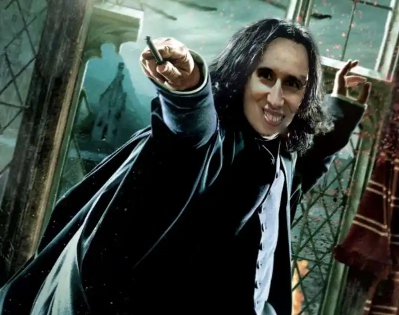 ELLY SCHLEIN IN VERSIONE SEVERUS PITON 