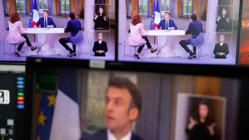 emmanuel macron in televisione difende la riforma delle pensioni 3