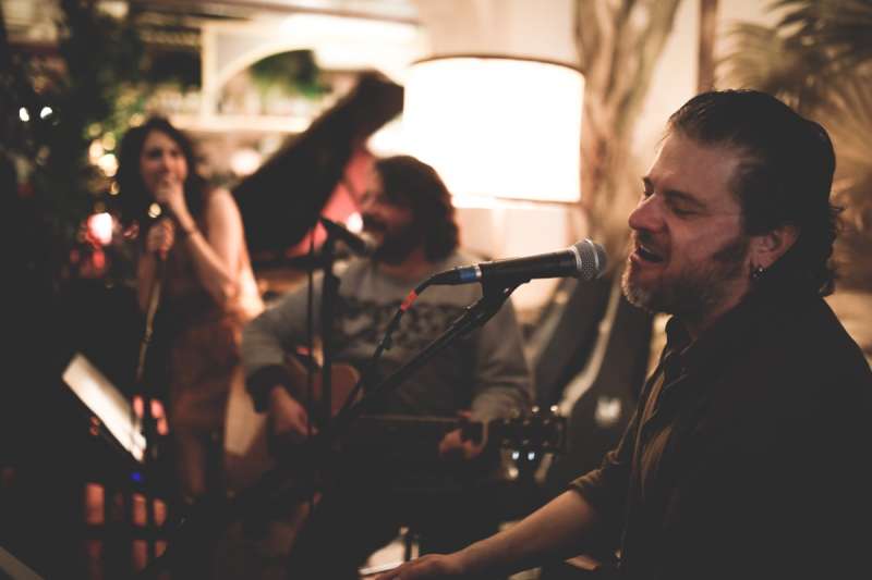 edoardo pesce canta con lillo e silvia d'amico - foto di simona pandini