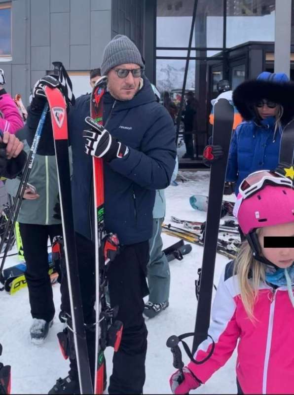 francesco totti e noemi bocchi a madonna di campiglio FOTO GMT