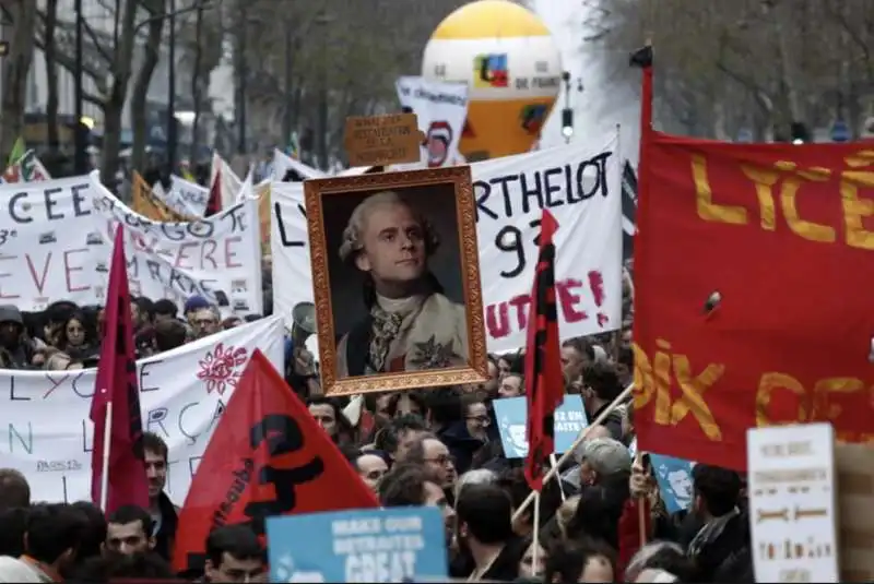 francia, sciopero contro la riforma delle pensioni di macron    2