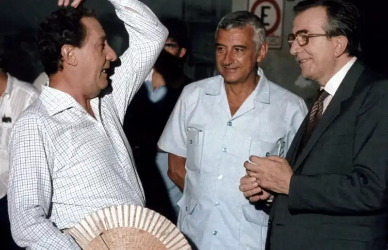 fulvio lucisano sul set del tassinaro con giulio andreotti e alberto sordi 