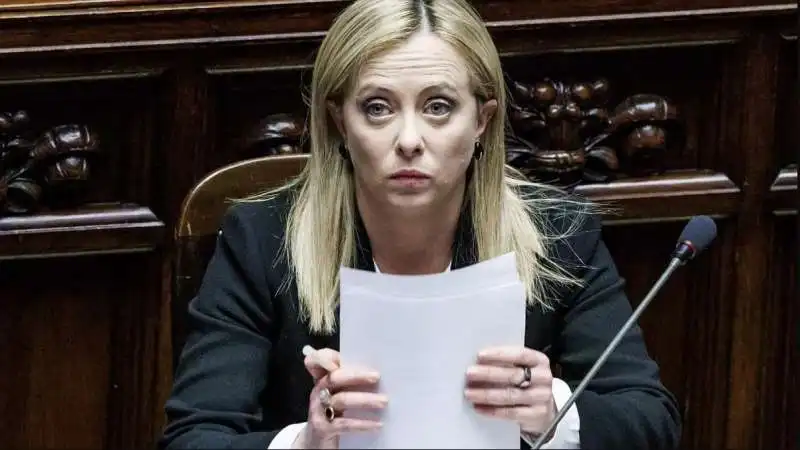 giorgia meloni alla camera per il question time