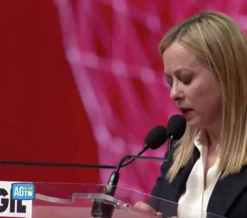 giorgia meloni parla al congresso della cgil 3