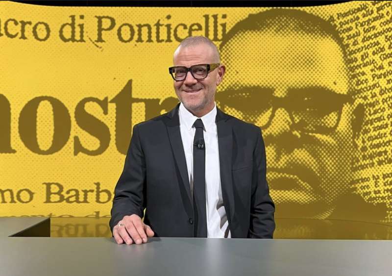 giulio golia le iene presentano inside massacro di ponticelli