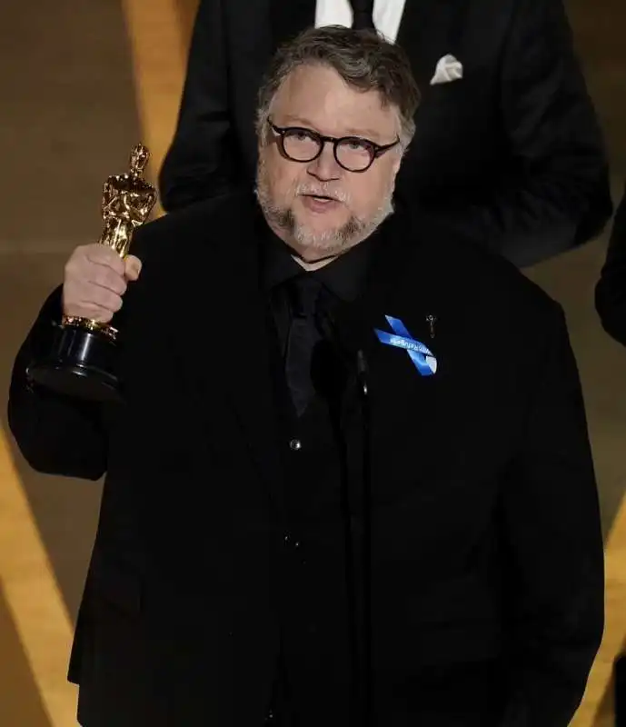 guillermo del toro. 