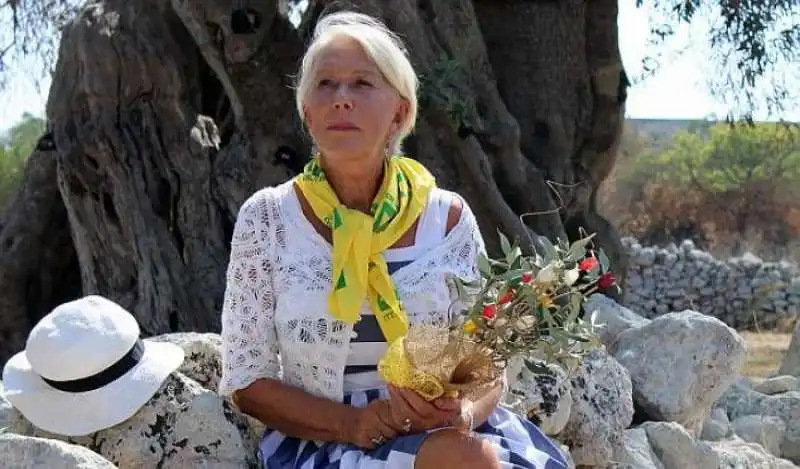 HELEN MIRREN IN SALENTO 