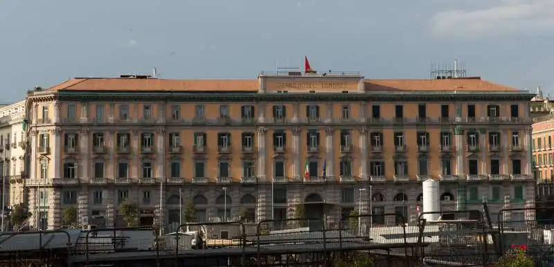 HOTEL DE LONDRES NAPOLI 1