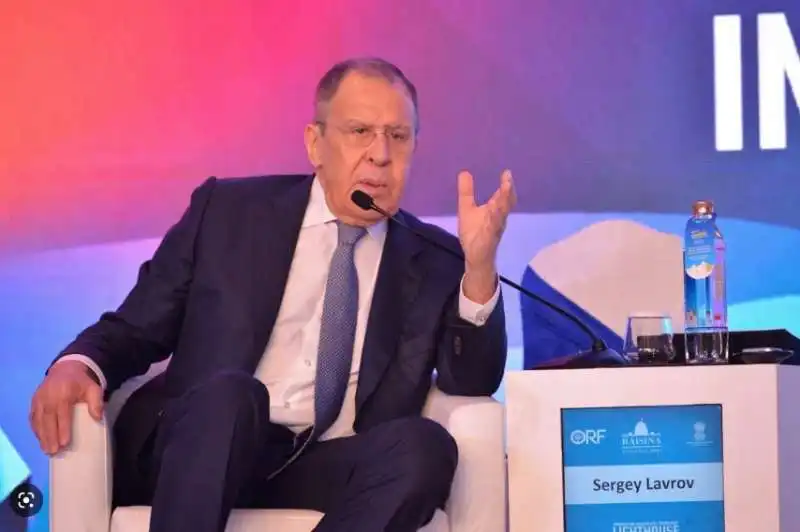 Il ministro degli Esteri russo Serghei Lavrov al g20 di new delhi

