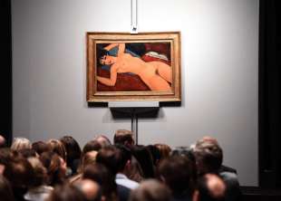 il nudorosa di modigliani battuto all asta per 170 milioni di euro