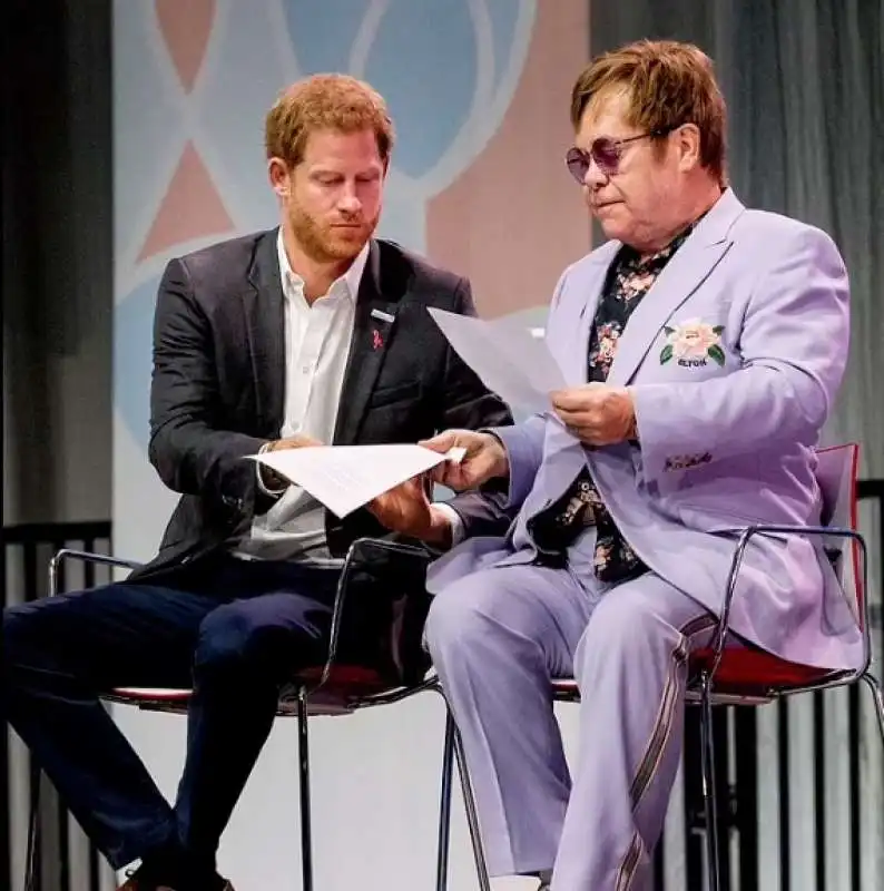 il principe harry e elton john