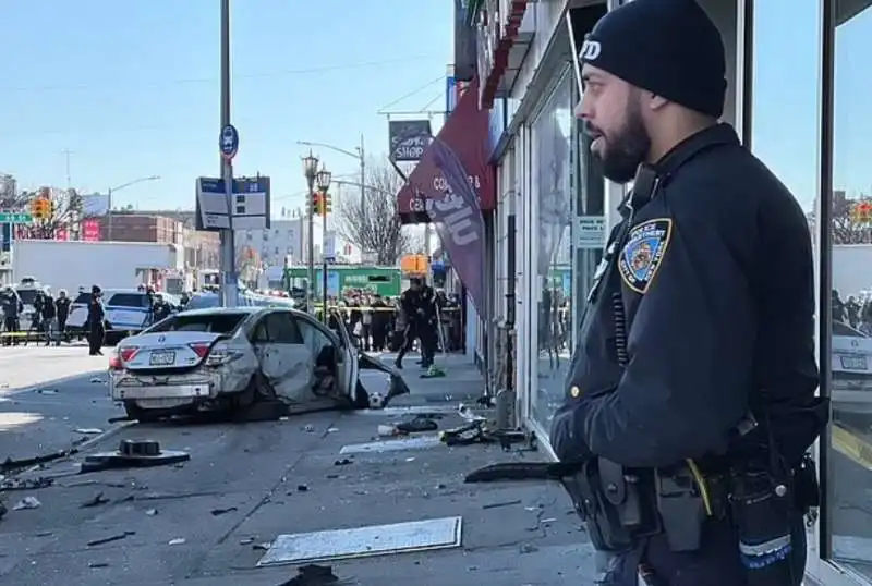 incidente auto a brooklyn 4