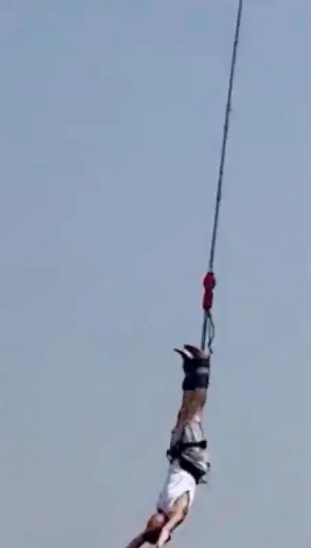 incidente bungee jumping 4