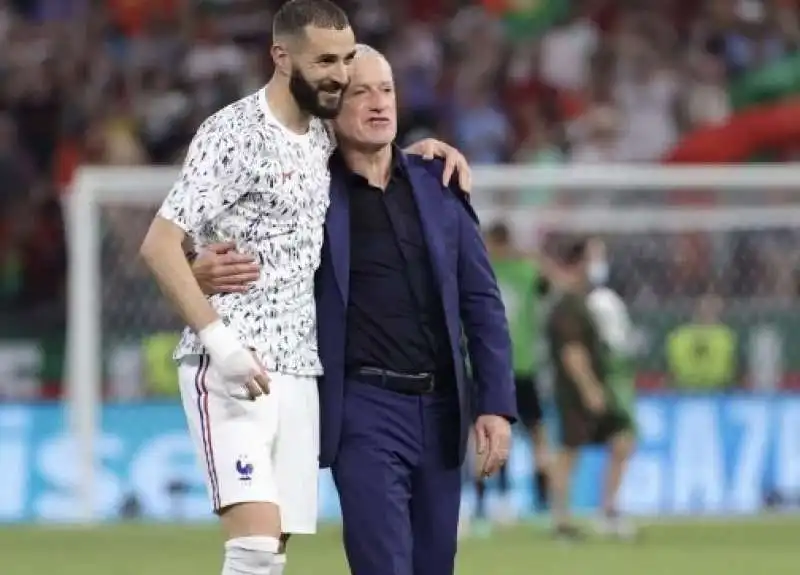 KARIM BENZEMA DIDIER DESCHAMPS  
