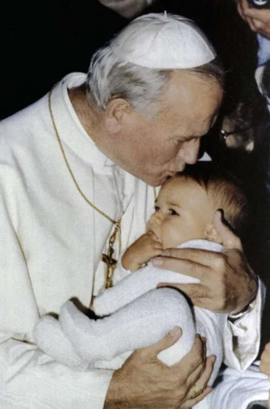 karol wojtyla con i bambini 1