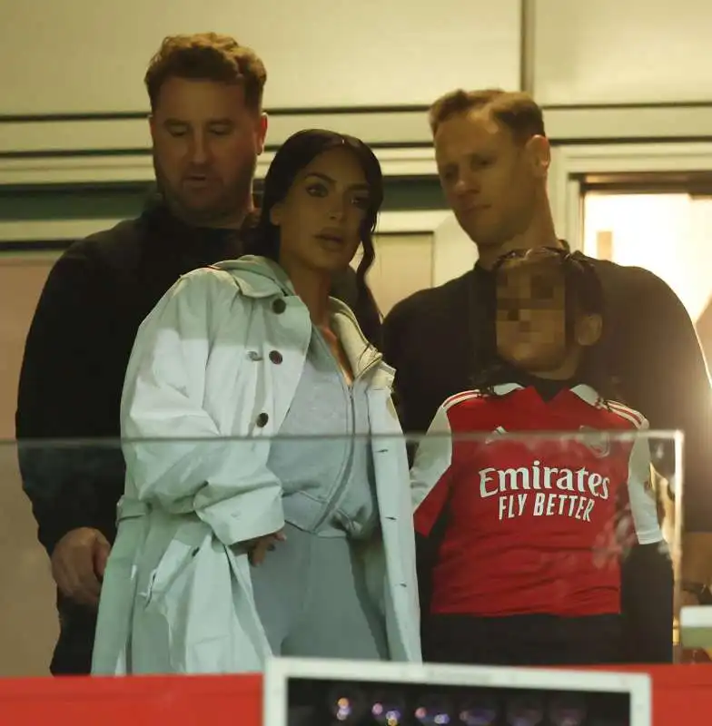 kim kardashian allo stadio dell arsenal 