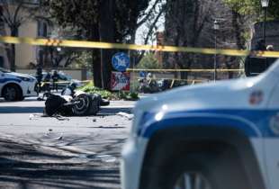 lo scooter della professoressa serenella sparapano alla terme di caracalla roma