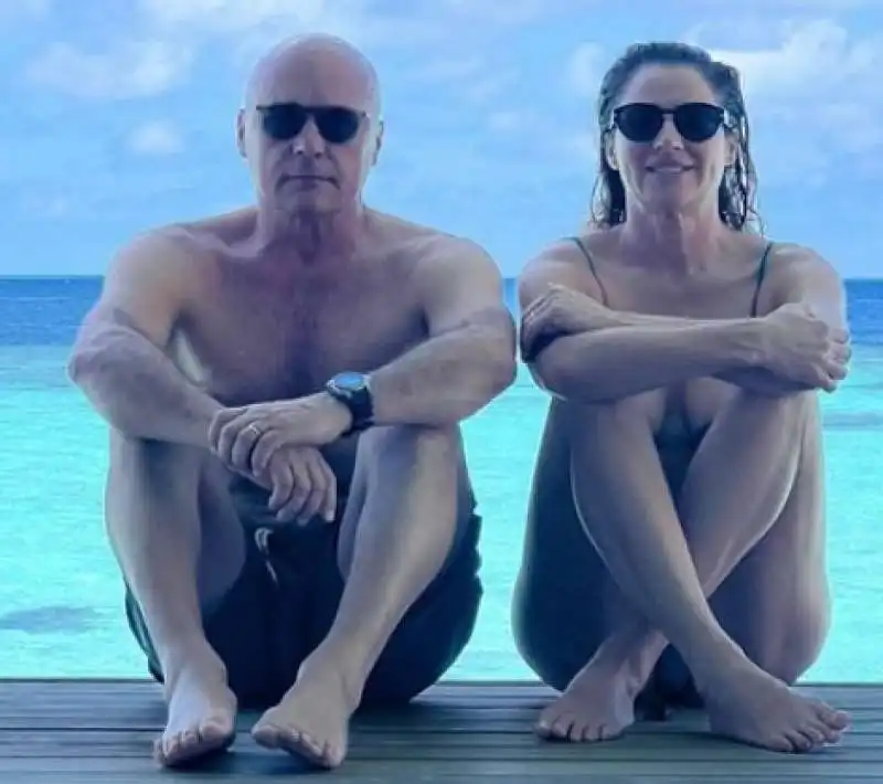 luca zingaretti e luisa ranieri alle maldive   