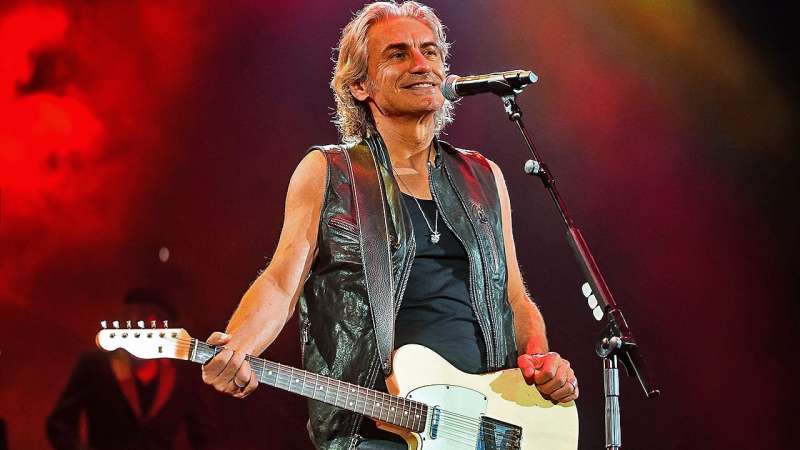 Luciano Ligabue – 30 anni in un giorno