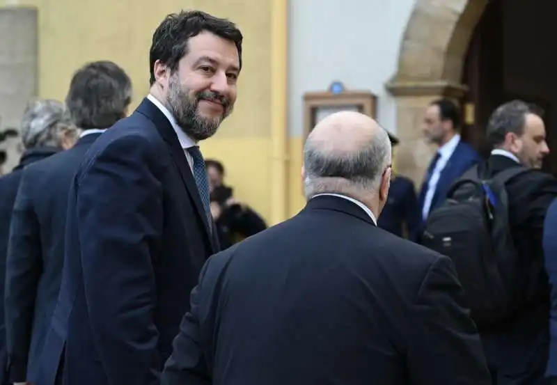 matteo salvini   consiglio dei ministri a cutro