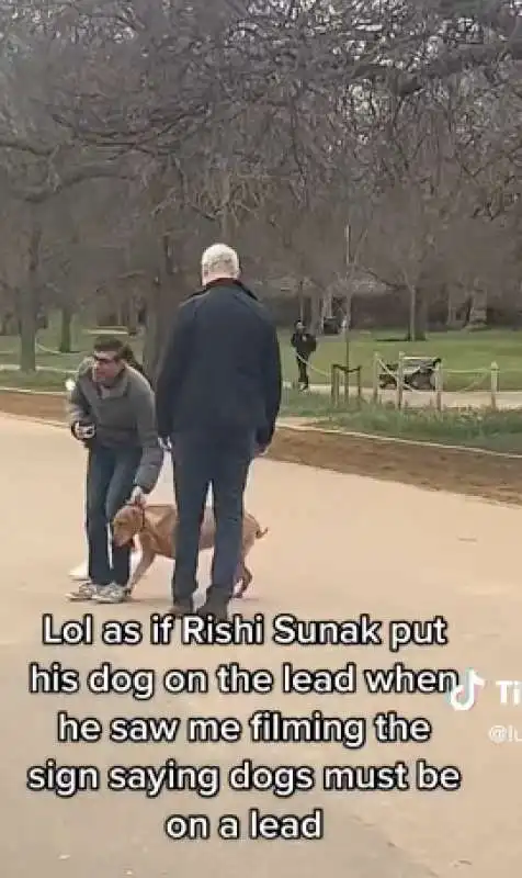 rishi sunak lascia il cane libero a hyde park 6