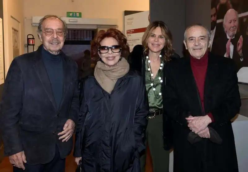 roberto di russo  giovanna ralli  cristina paratore  giorgio assumma  foto di bacco