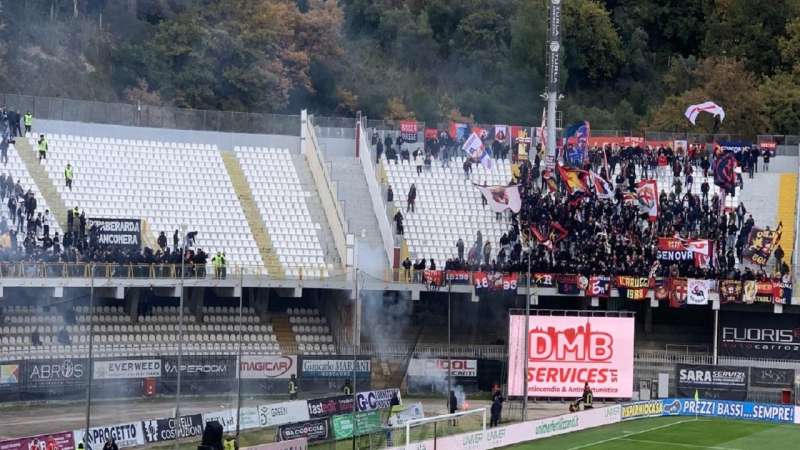 SCONTRI TRA TIFOSI DURANTE ASCOLI-GENOA - 11 DICEMBRE 2022