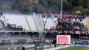 SCONTRI TRA TIFOSI DURANTE ASCOLI-GENOA - 11 DICEMBRE 2022