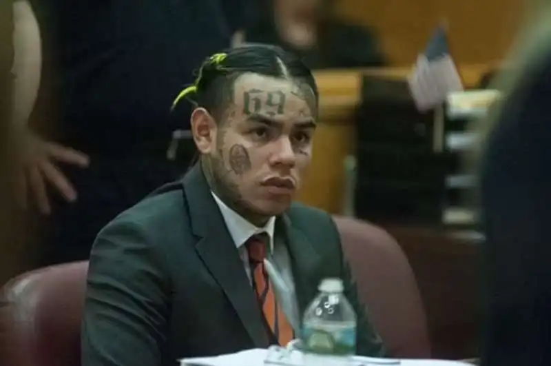 tekashi 6ix9ine  3