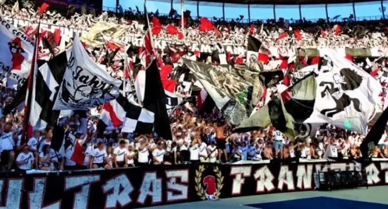 TIFOSI EINTRACHT FRANCOFORTE 