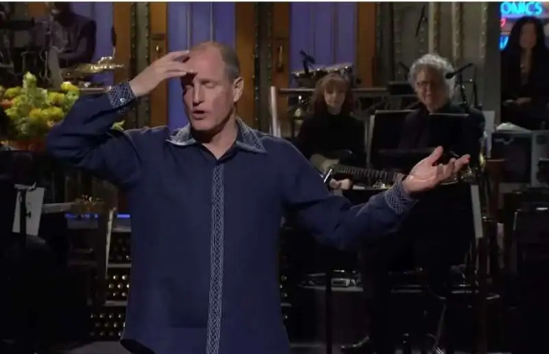 Woody Harrelson al Saturday Night Live - monologo sul covid